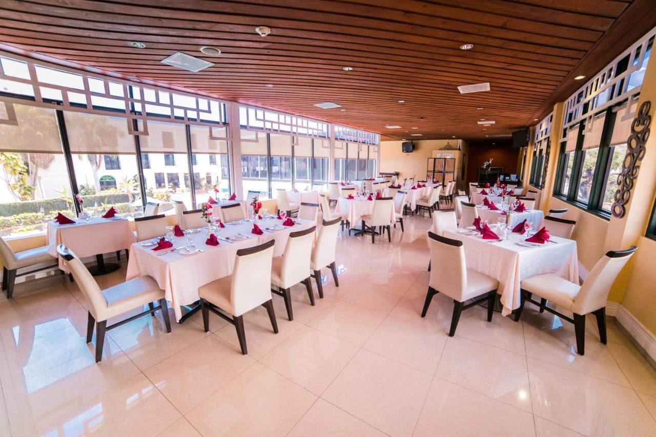 The Knutsford Court Hotel Кінгстон Екстер'єр фото